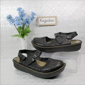 INGARO Slingback Black Clogs Size 10